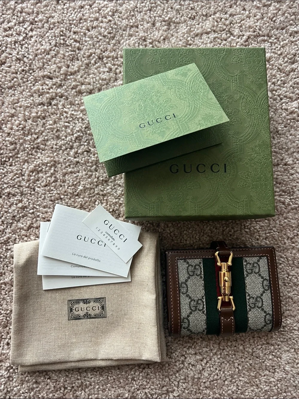 GUCCI Jackie 1961 GG Supreme Wallet - Unused/Open Box - Picture 8 of 8